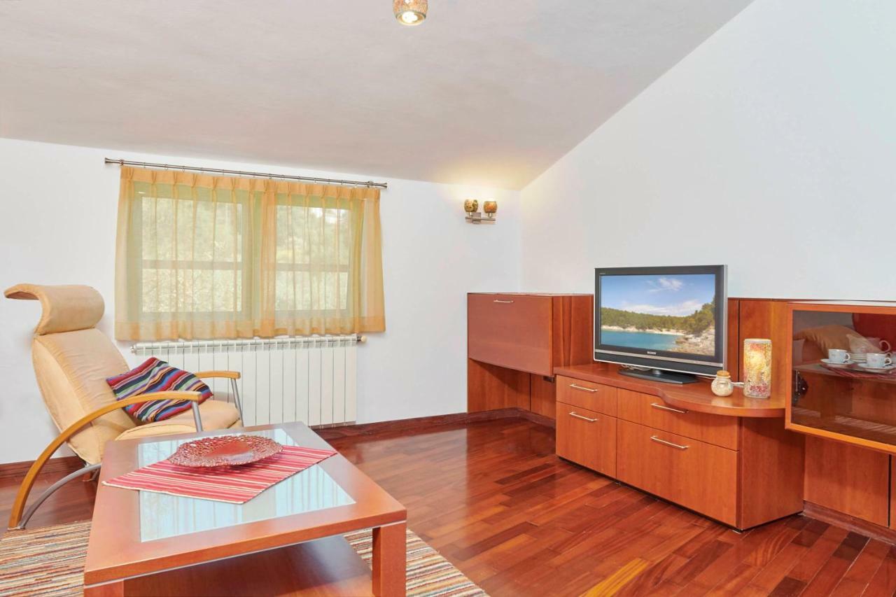 Villa Giardina Apartments Vinkuran Zewnętrze zdjęcie